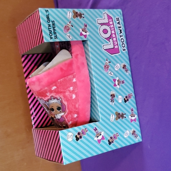 Girls Pink LOL Surprise Slippers - Picture 2 of 5